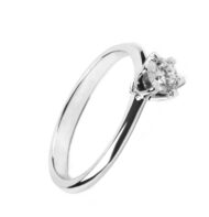 Pierścionek z białego złota z brylantem