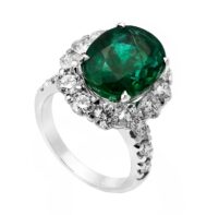 Pierścionek z białego złota ze szmaragdem