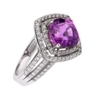 Pierścionek z białego złota z szafirem