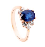 Pierścionek z różowego złota z szafirem w szlifie owalnym